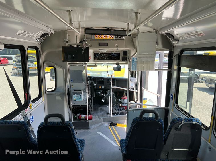 image for item LF9343 2018 Arboc Specialty Vehicles  shuttle bus