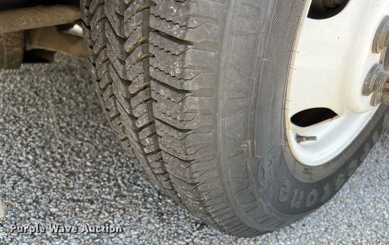 image for item LF9343 2018 Arboc Specialty Vehicles  shuttle bus