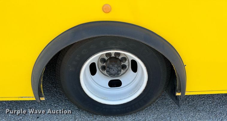 image for item LF9343 2018 Arboc Specialty Vehicles  shuttle bus