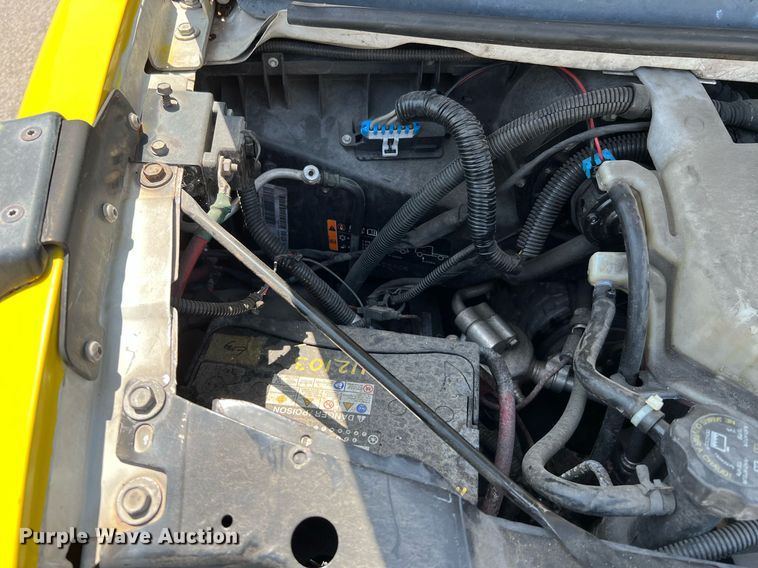 image for item LF9344 2017 Chevrolet Express G4500  shuttle bus