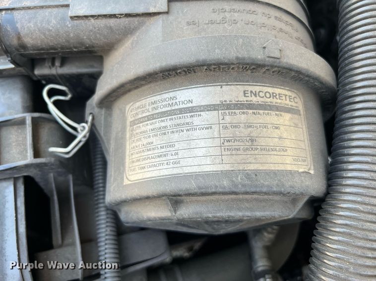 image for item LF9344 2017 Chevrolet Express G4500  shuttle bus