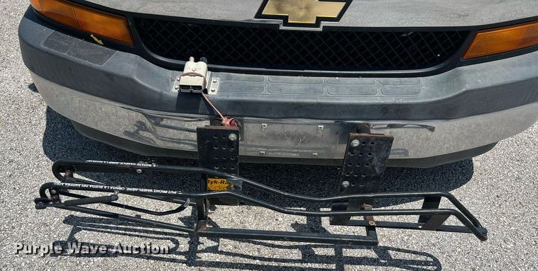 image for item LF9345 2017 Arboc Specialty Vehicles  shuttle bus