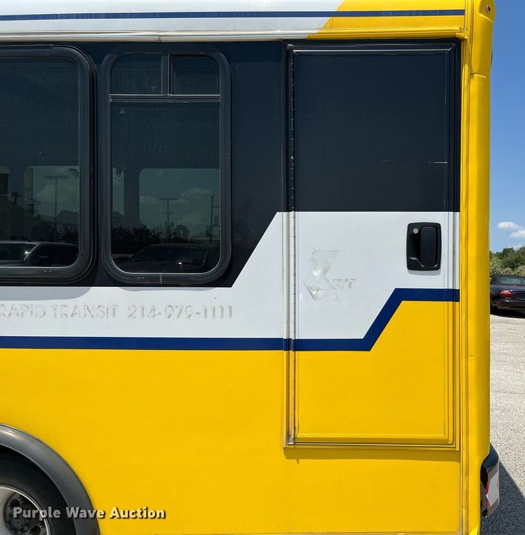 image for item LF9345 2017 Arboc Specialty Vehicles  shuttle bus