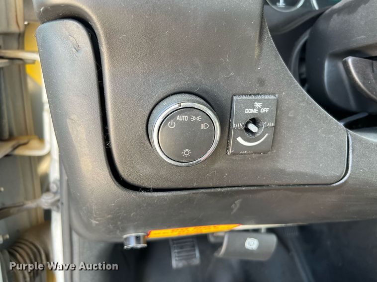 image for item LF9345 2017 Arboc Specialty Vehicles  shuttle bus