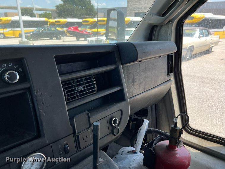 image for item LF9345 2017 Arboc Specialty Vehicles  shuttle bus