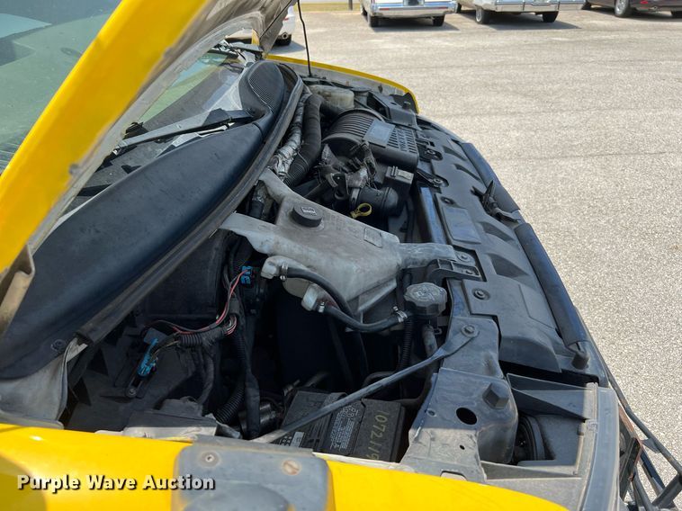 image for item LF9345 2017 Arboc Specialty Vehicles  shuttle bus