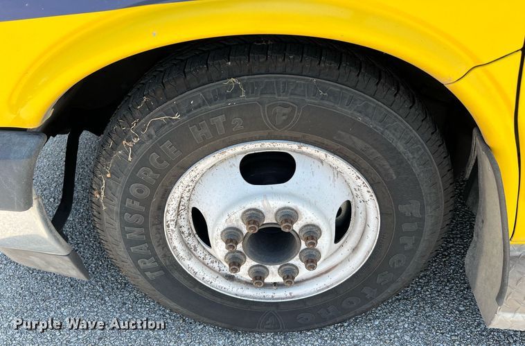 image for item LF9345 2017 Arboc Specialty Vehicles  shuttle bus