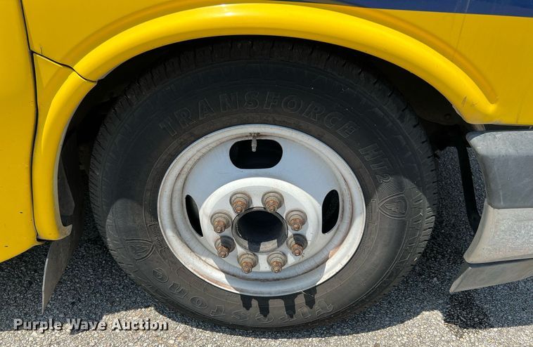 image for item LF9345 2017 Arboc Specialty Vehicles  shuttle bus