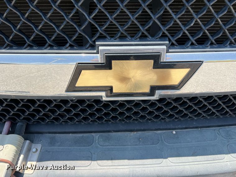 image for item LF9345 2017 Arboc Specialty Vehicles  shuttle bus