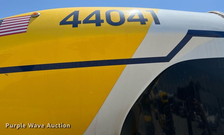 image for item LF9345 2017 Arboc Specialty Vehicles  shuttle bus