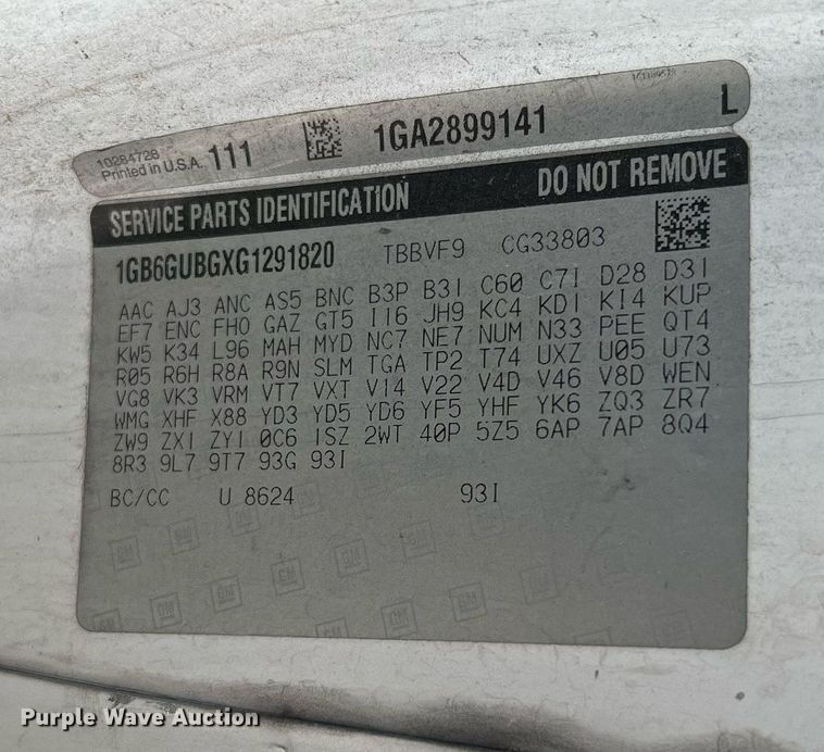 image for item LF9347 2016 Chevrolet Express G4500  shuttle bus