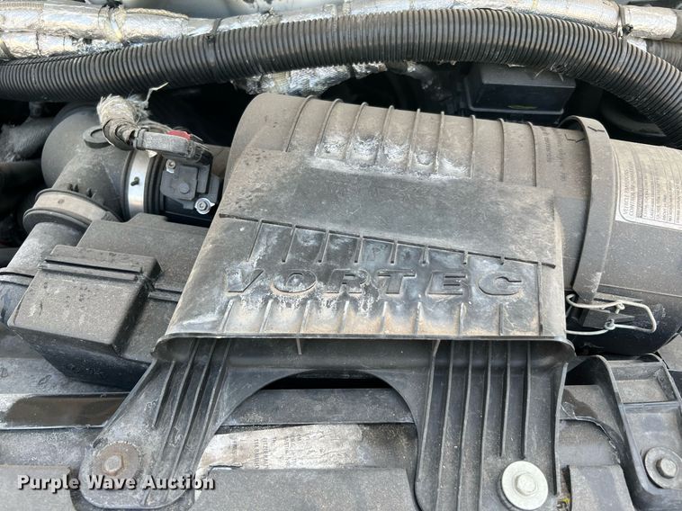 image for item LF9348 2017 Chevrolet Express G4500  shuttle bus