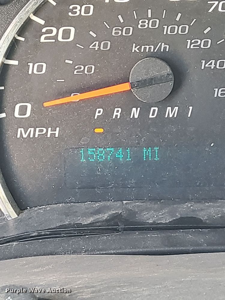 image for item LF9349 2017 Chevrolet Express G4500  shuttle bus