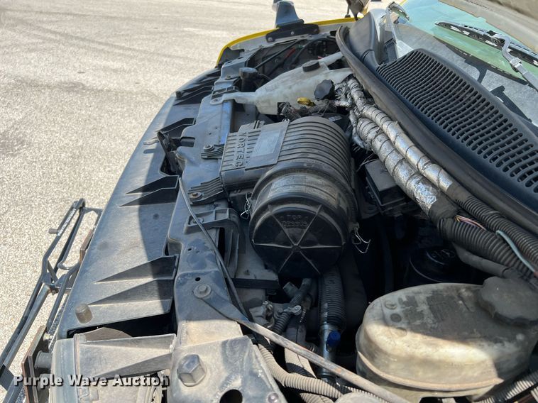 image for item LF9350 2017 Chevrolet Express G4500  shuttle bus