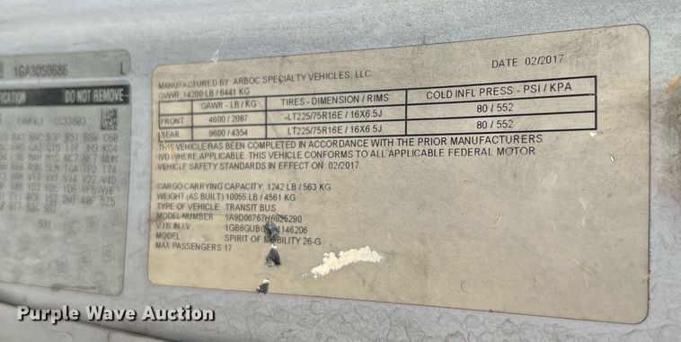 image for item LF9350 2017 Chevrolet Express G4500  shuttle bus