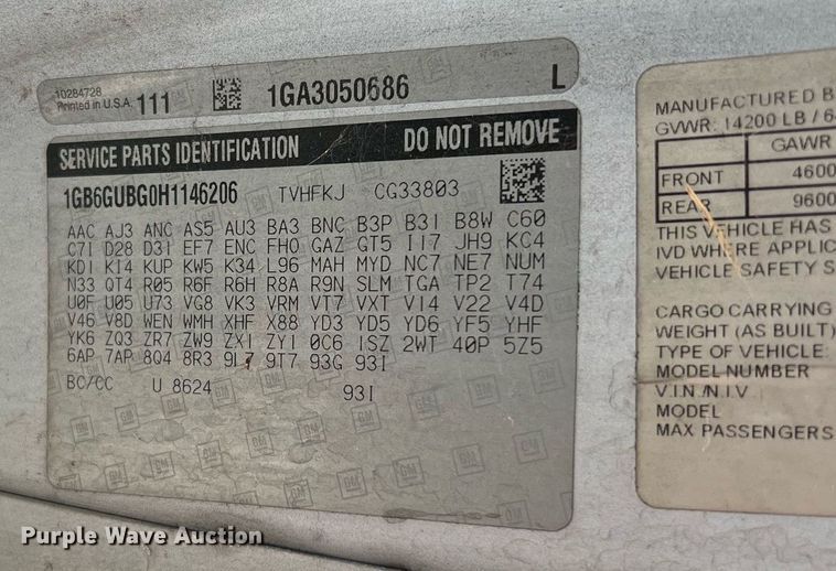 image for item LF9350 2017 Chevrolet Express G4500  shuttle bus