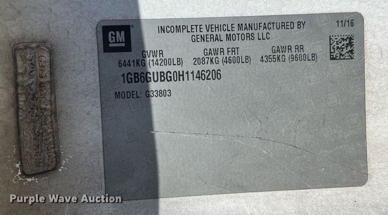 image for item LF9350 2017 Chevrolet Express G4500  shuttle bus