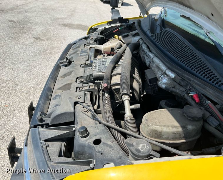 image for item LF9351 2017 Chevrolet Express G4500  shuttle bus