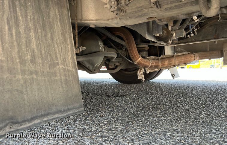 image for item LF9351 2017 Chevrolet Express G4500  shuttle bus