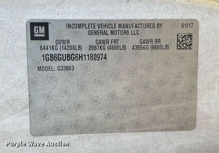 image for item LF9351 2017 Chevrolet Express G4500  shuttle bus