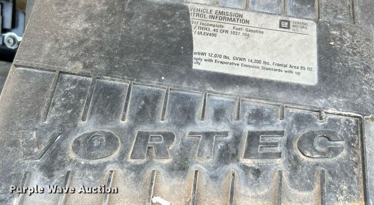 image for item LF9352 2017 Chevrolet Express G4500  shuttle bus