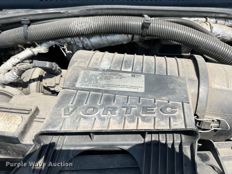 image for item LF9353 2018 Chevrolet Express G4500  shuttle bus