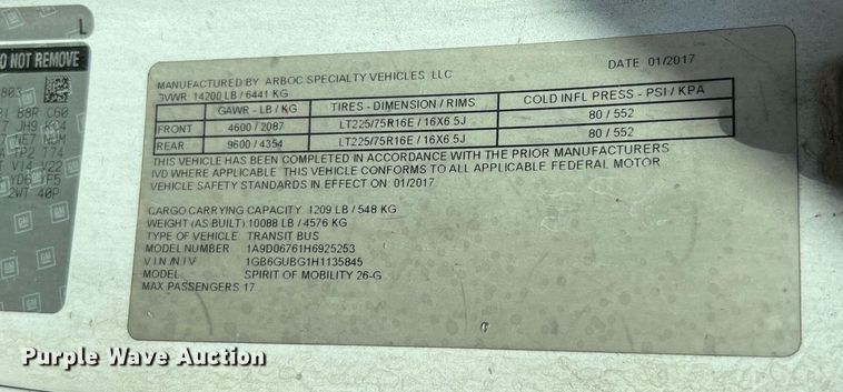 image for item LF9354 2017 Chevrolet Express G4500  shuttle bus