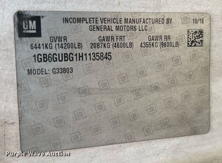 image for item LF9354 2017 Chevrolet Express G4500  shuttle bus