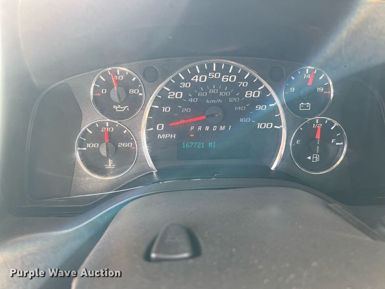 image for item LF9355 2016 Chevrolet Express G4500  shuttle bus