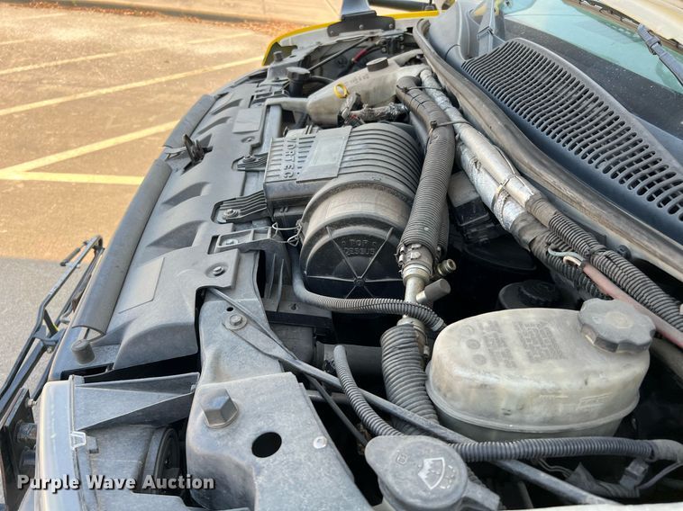 image for item LF9356 2017 Chevrolet Express G4500  shuttle bus