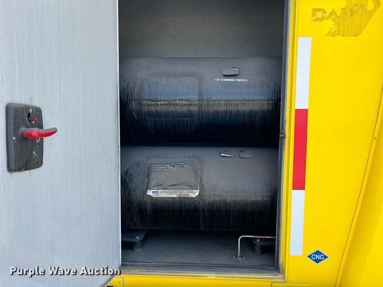 image for item LF9357 2016 Chevrolet Express G4500  shuttle bus