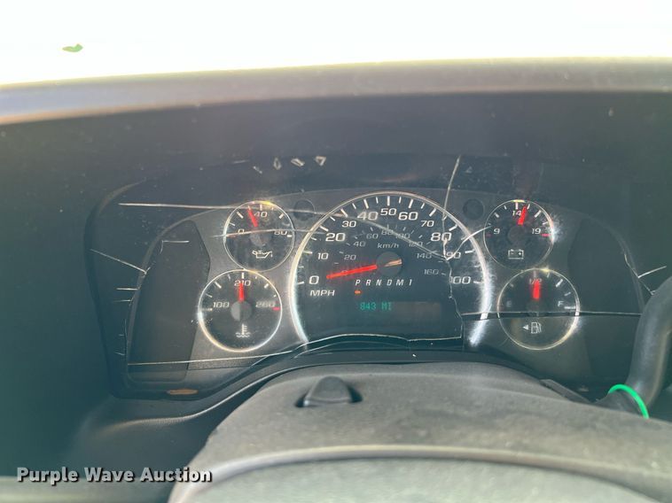 image for item LF9357 2016 Chevrolet Express G4500  shuttle bus