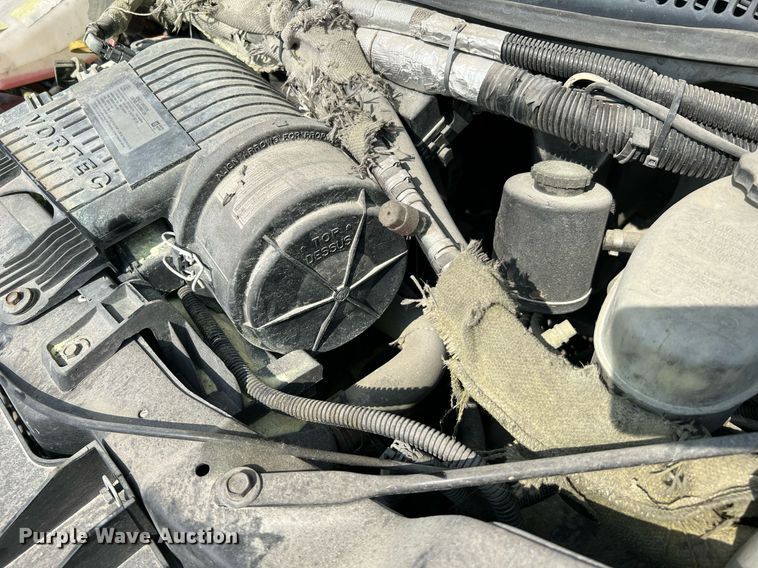 image for item LF9357 2016 Chevrolet Express G4500  shuttle bus