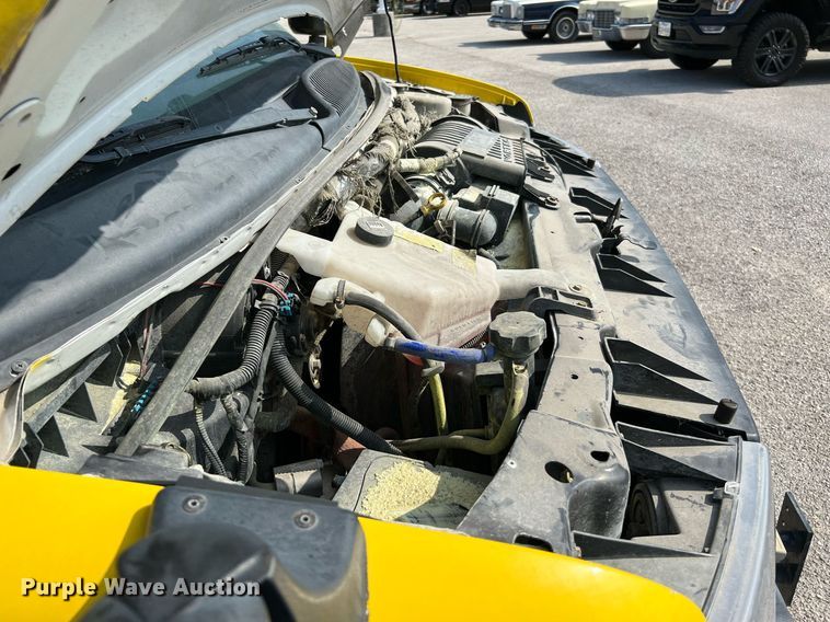 image for item LF9357 2016 Chevrolet Express G4500  shuttle bus