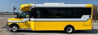 image for item LF9358 2017 Chevrolet Express G4500  shuttle bus