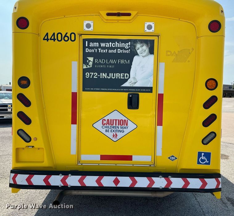 image for item LF9358 2017 Chevrolet Express G4500  shuttle bus