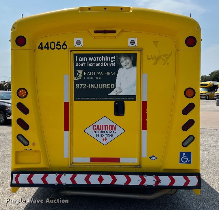 image for item LF9361 2017 Chevrolet Express G4500  shuttle bus