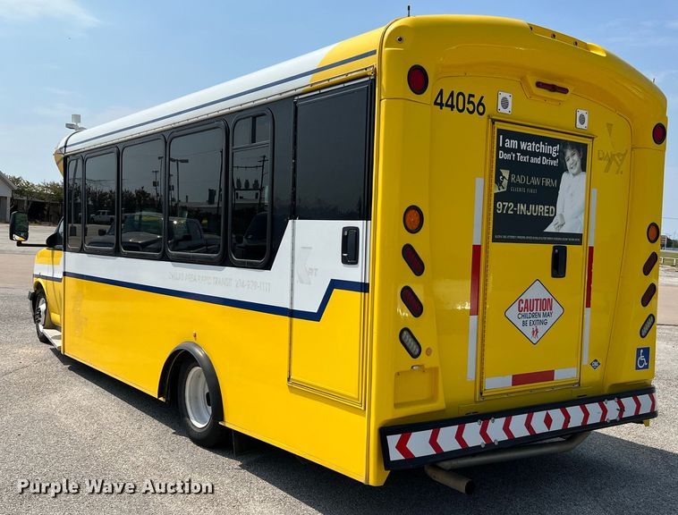 image for item LF9361 2017 Chevrolet Express G4500  shuttle bus