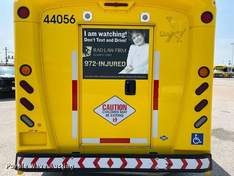 image for item LF9361 2017 Chevrolet Express G4500  shuttle bus