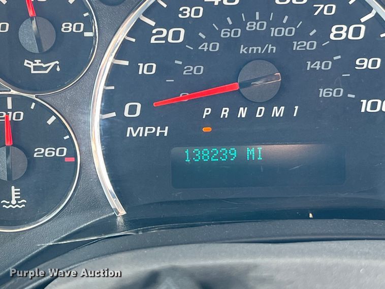 image for item LF9361 2017 Chevrolet Express G4500  shuttle bus