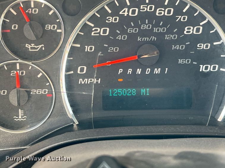 image for item LF9362 2018 Chevrolet Express G4500  shuttle bus