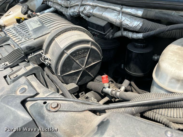 image for item LF9362 2018 Chevrolet Express G4500  shuttle bus