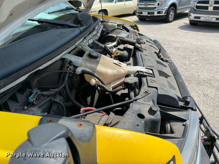 image for item LF9362 2018 Chevrolet Express G4500  shuttle bus