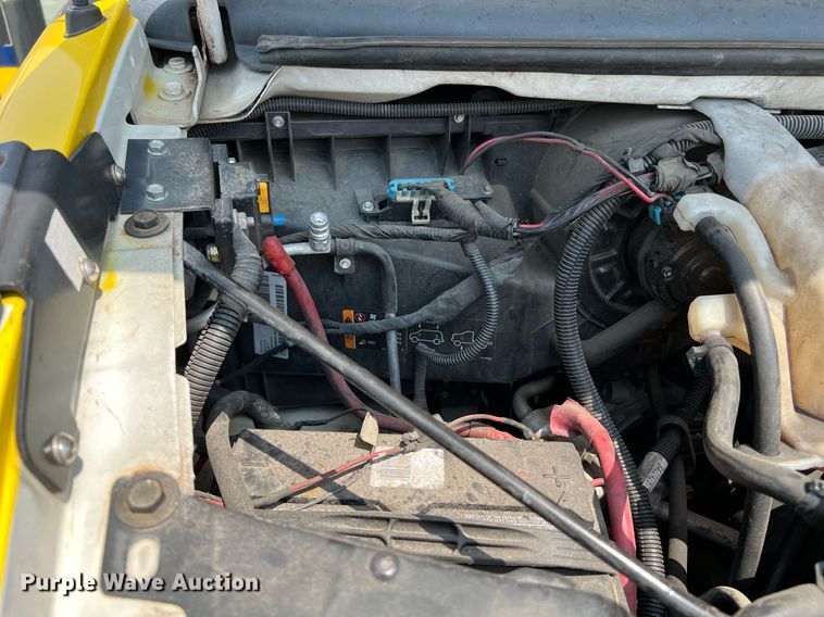 image for item LF9362 2018 Chevrolet Express G4500  shuttle bus