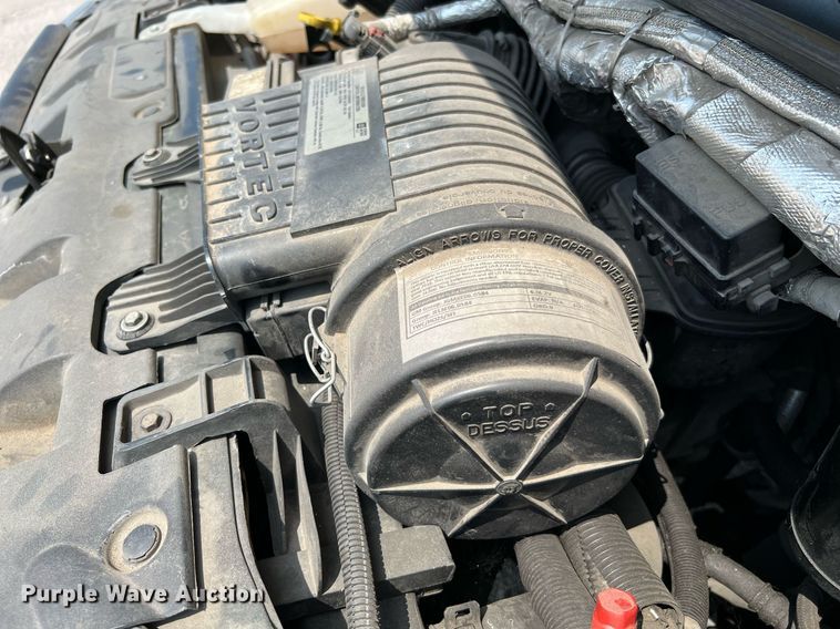 image for item LF9362 2018 Chevrolet Express G4500  shuttle bus