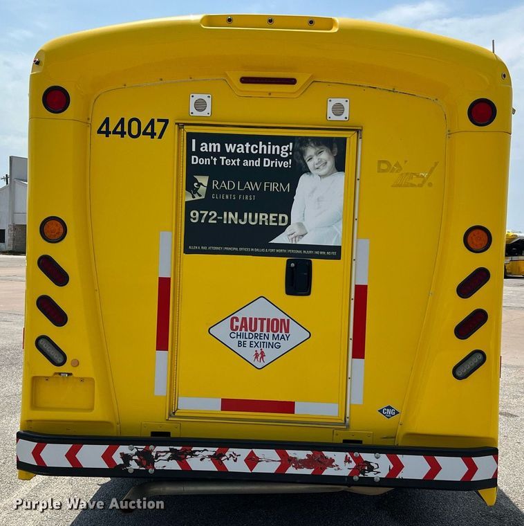 image for item LF9363 2017 Chevrolet Express G4500  shuttle bus