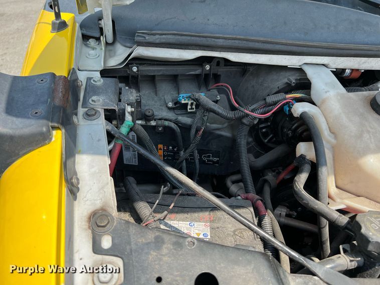 image for item LF9363 2017 Chevrolet Express G4500  shuttle bus