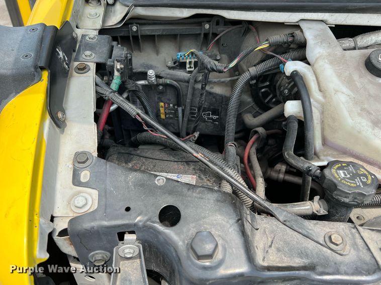 image for item LF9364 2017 Chevrolet Express G4500  shuttle bus