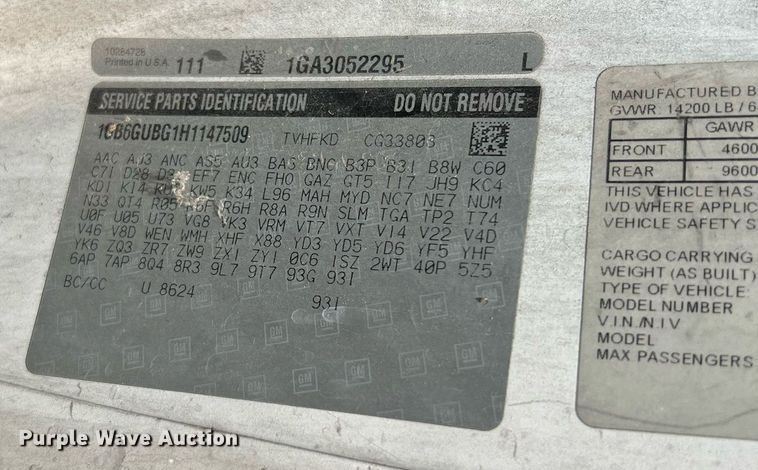 image for item LF9364 2017 Chevrolet Express G4500  shuttle bus