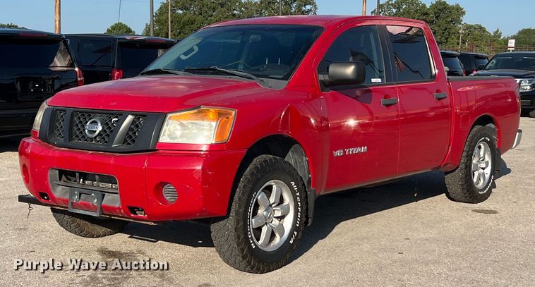 image for item LF9367 2012 Nissan Titan SV  pickup truck